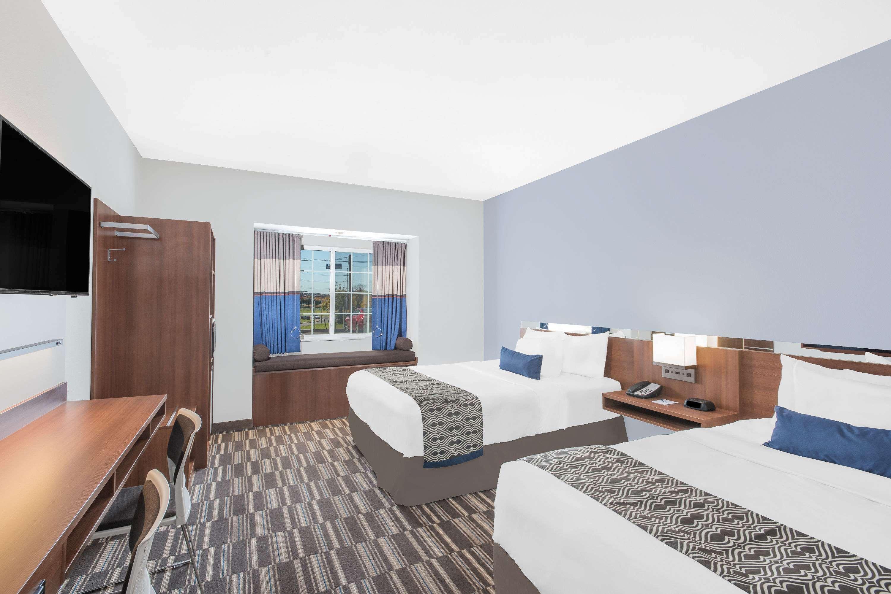 Microtel & By Wyndham 3*