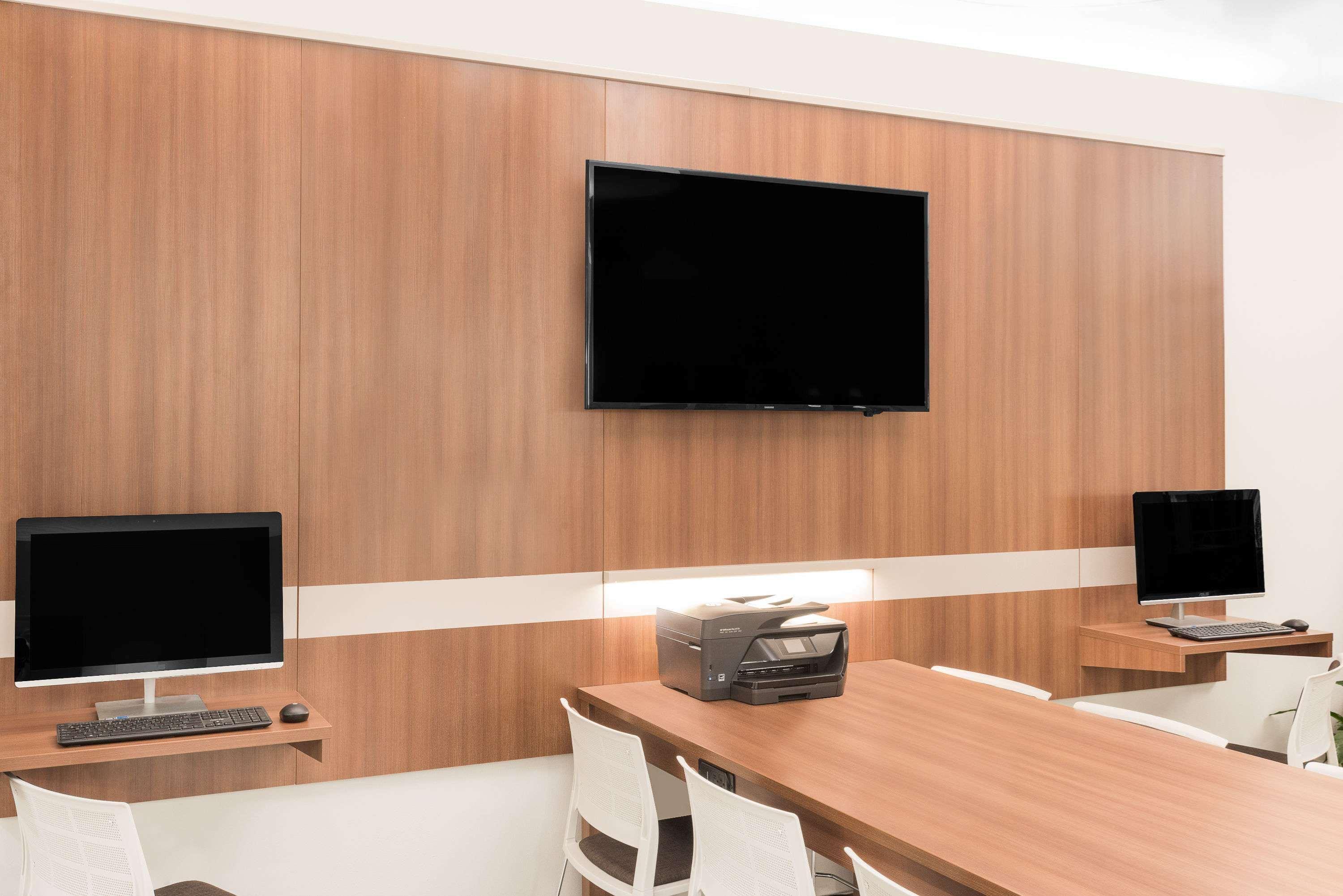 Hotel Microtel & By Wyndham 3*